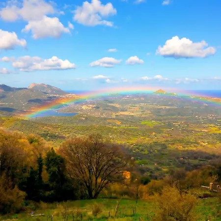 Vacancorse Maison U Canale Feriehus Speloncato (Corsica)